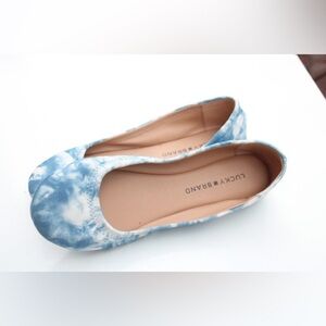 NWOT Lucky brand flats